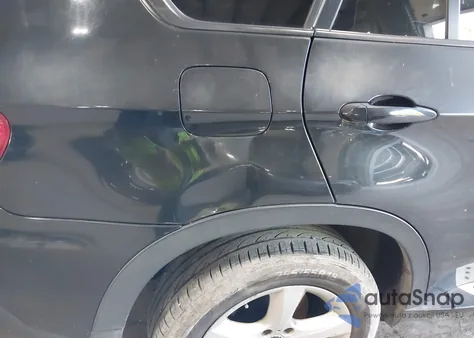 2009 BMW X5 xDrive30I z USA, uszkodzony, nr VIN 5UXFE43569L260519